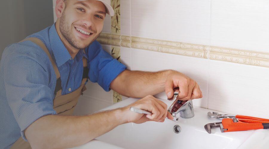 Handle or spout repair in Moultrie, GA